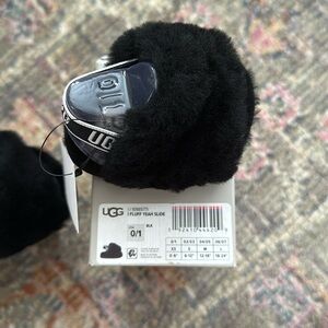 New In Box Ugg Fluff Yeah Slide